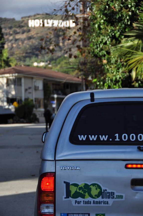 Chegando ao Hollywood Sign, em Los Angeles, na Califórnia - Estados Unidos